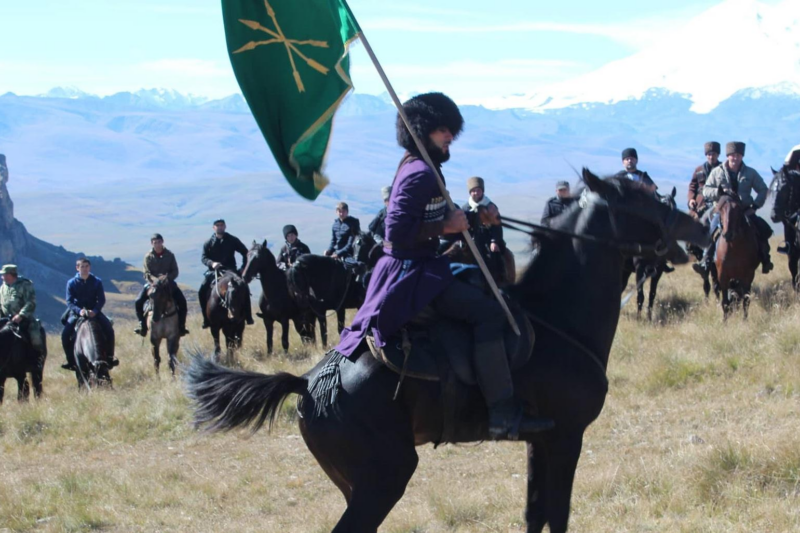 «Конь и всадник». Мужские союзы против радикализации